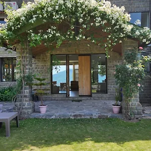 Resort Woodsmoke Retreat