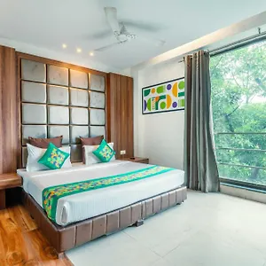 Treebo Twin Tree Hotel New Delhi